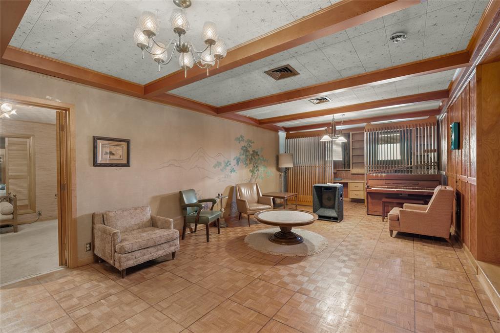 Stevens Add - Commercial Sale