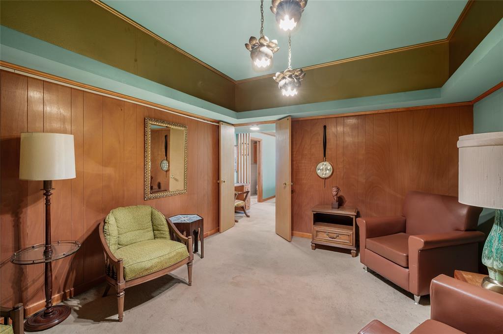 Stevens Add - Commercial Sale