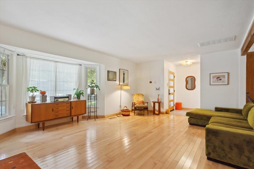 Tam Oshanter - Residential