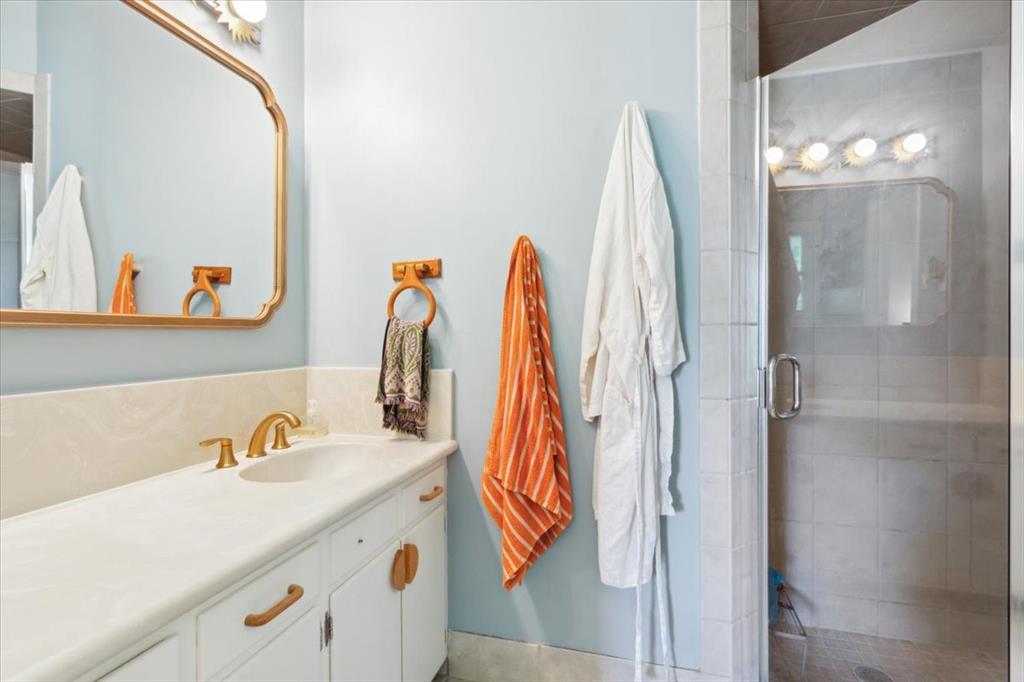 Tam Oshanter - Residential