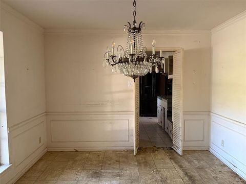 Tiny photo for 6865 Greenwich Lane, Dallas, TX 75230 (MLS # 21099824)