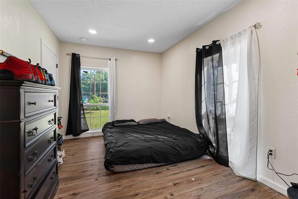 Wood E S - Residential