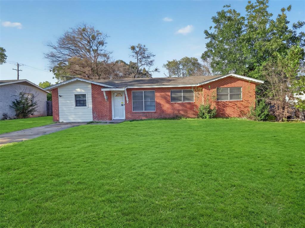 1005 Altamont Drive