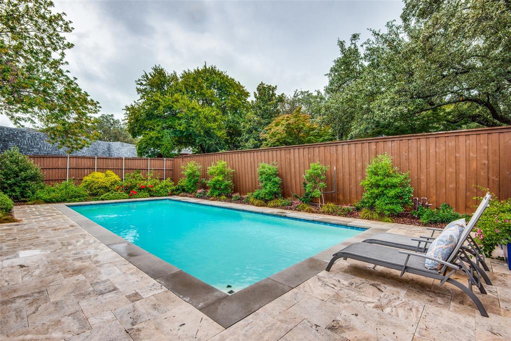 Russwood Acres 2nd Instl - Residential