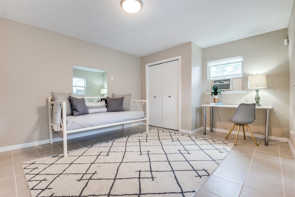 Russwood Acres 2nd Instl - Residential