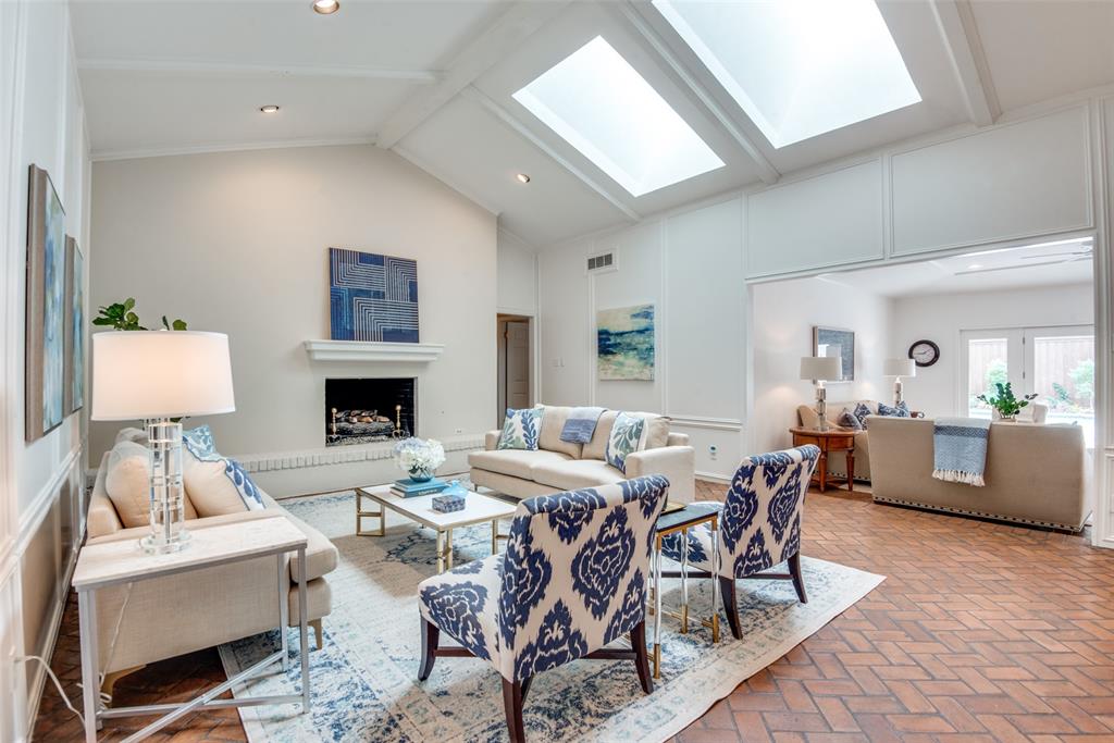 Russwood Acres 2nd Instl - Residential