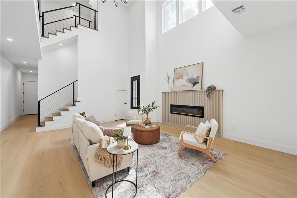 1825 & 1827 Pollard Street