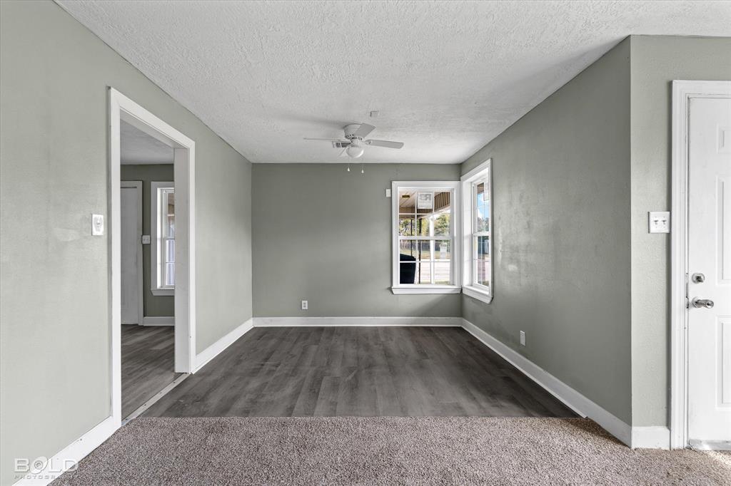 Bossier City, Louisiana 71111, United States, 3 Bedrooms Bedrooms, ,1 BathroomBathrooms,Residential,Pending,30473