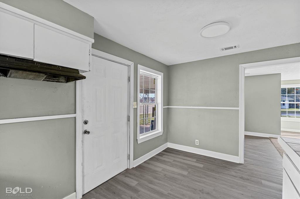 Bossier City, Louisiana 71111, United States, 3 Bedrooms Bedrooms, ,1 BathroomBathrooms,Residential,Pending,30473