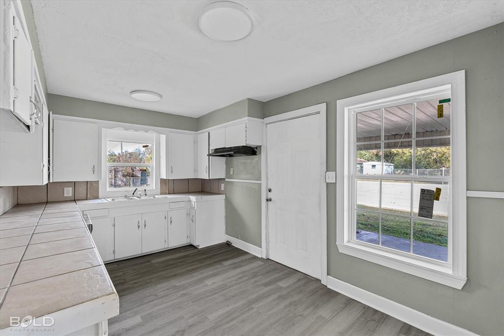 Bossier City, Louisiana 71111, United States, 3 Bedrooms Bedrooms, ,1 BathroomBathrooms,Residential,Pending,30473