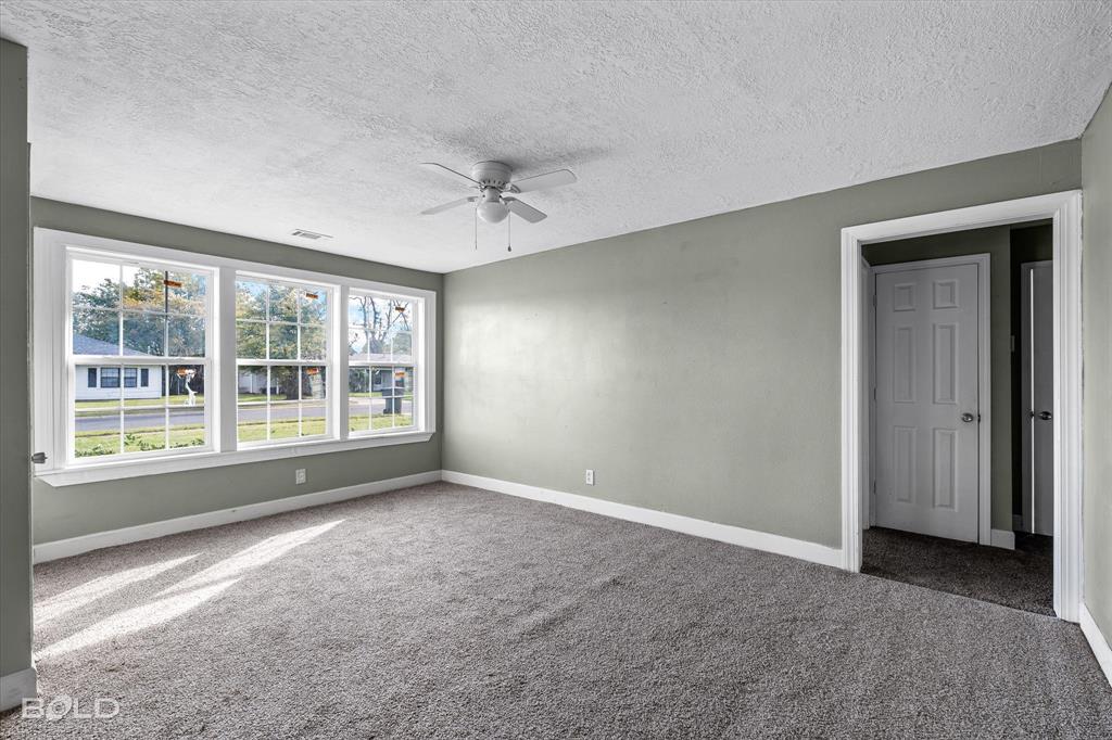 Bossier City, Louisiana 71111, United States, 3 Bedrooms Bedrooms, ,1 BathroomBathrooms,Residential,Pending,30473