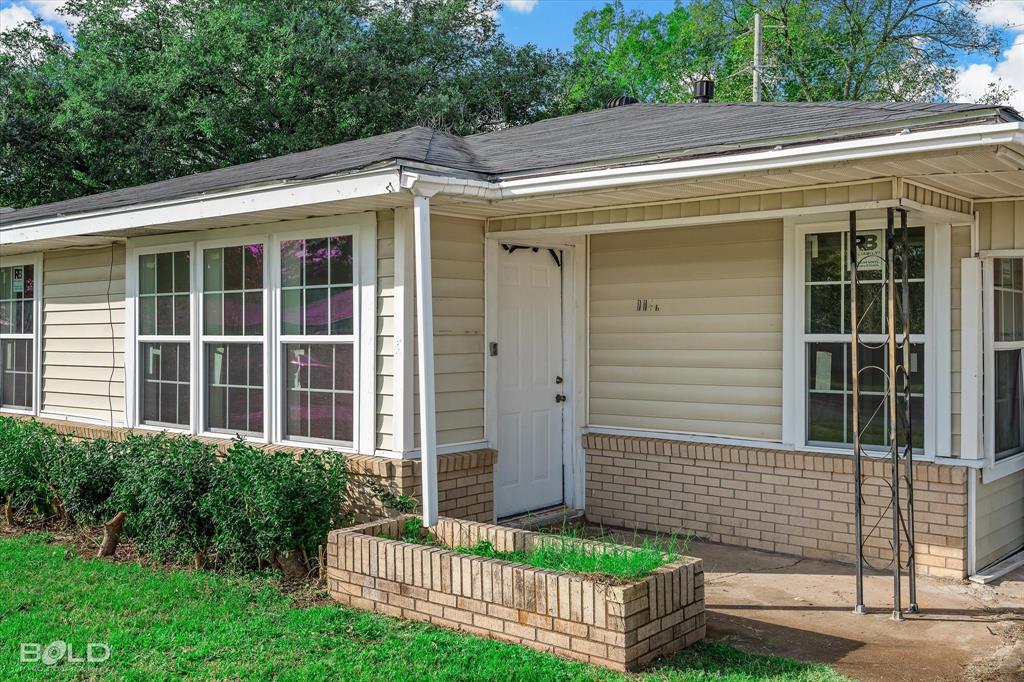 Bossier City, Louisiana 71111, United States, 3 Bedrooms Bedrooms, ,1 BathroomBathrooms,Residential,Pending,30473