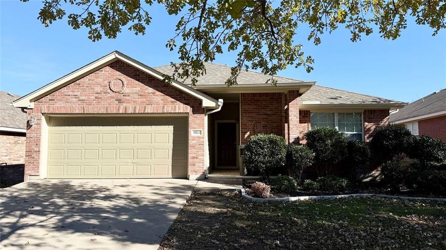 This wonderful 3 bed, 2 bath home in the desirable Vista West community offers an open, split bedroom floor plan with a primary bath that has dual vanities and a large walk in closet, and a spacious backyard with a nice covered patio. Vista West has both a community pool and playground to enjoy.  Come see this home today!