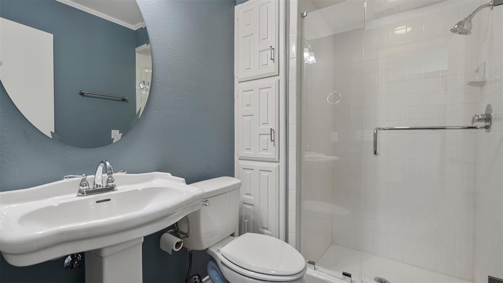 Fox Glenn Estate - Residential Lease