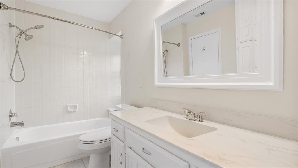 Fox Glenn Estate - Residential Lease