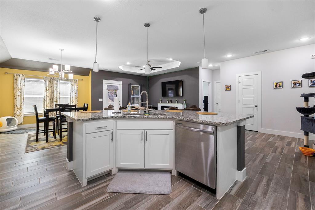 Canyon Creek III - Residential