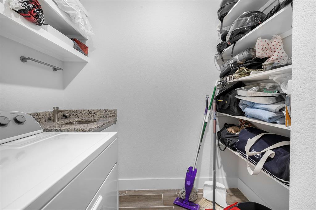 Canyon Creek III - Residential