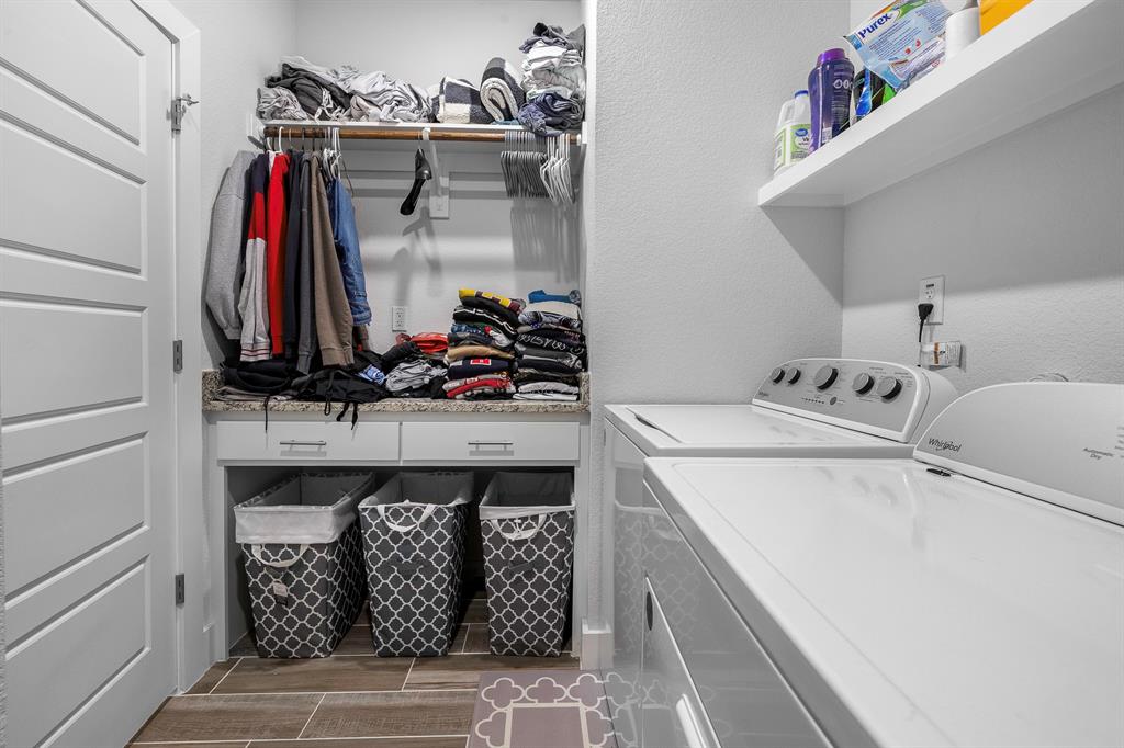 Canyon Creek III - Residential