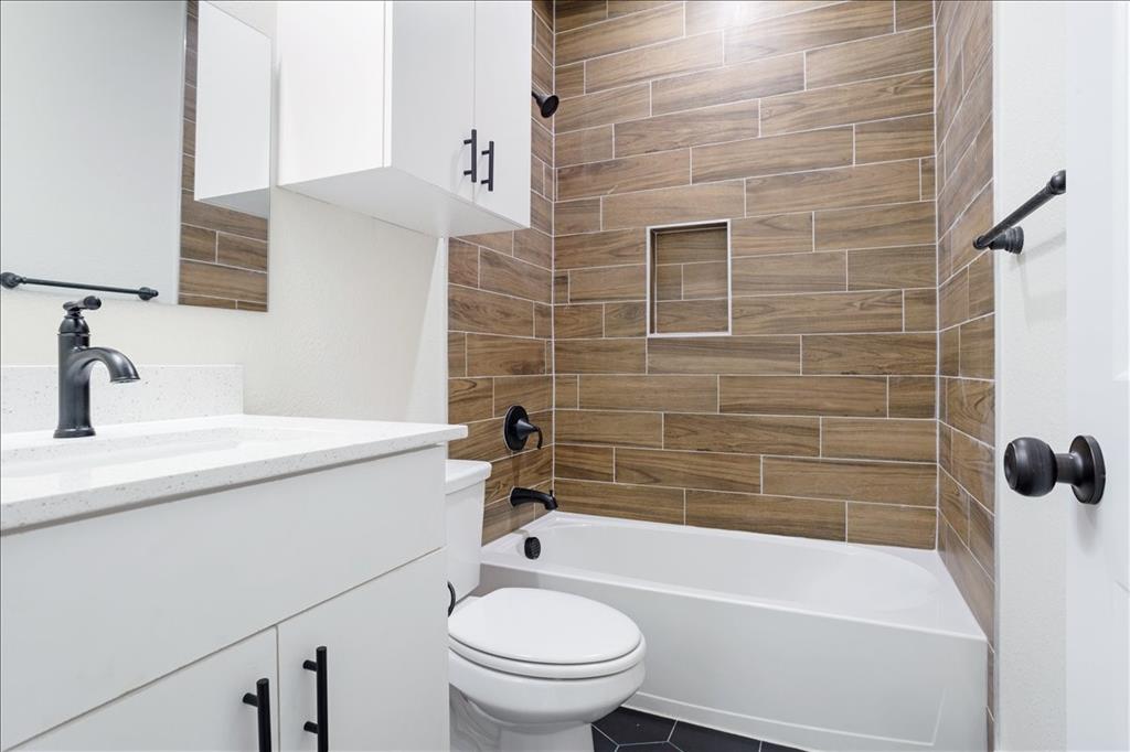 CUNNINGHAM PLACE ADDN - Residential Lease