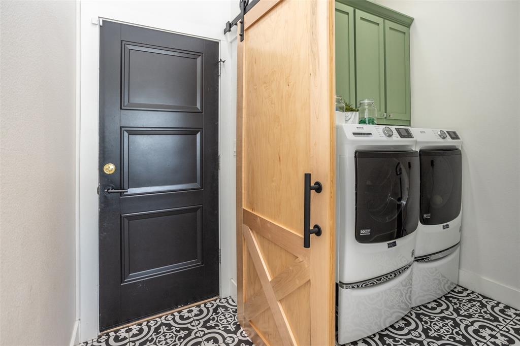 Moss Lake Estate - Residential