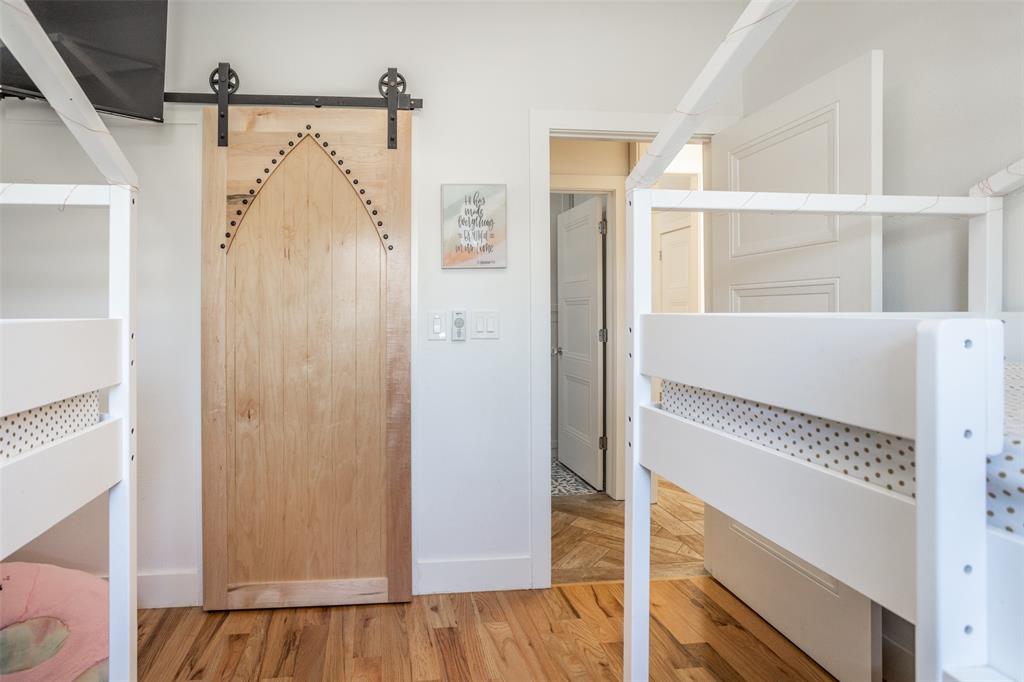 Moss Lake Estate - Residential