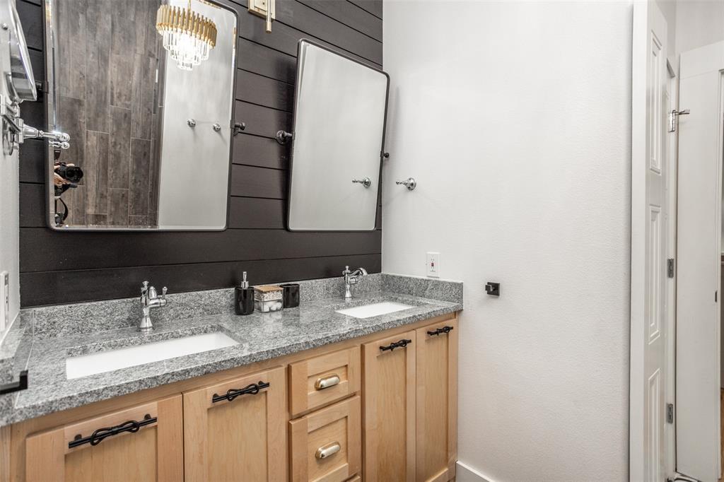 Moss Lake Estate - Residential