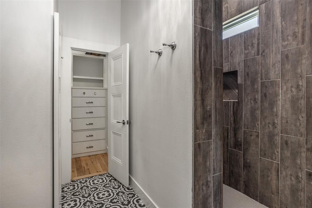 Moss Lake Estate - Residential