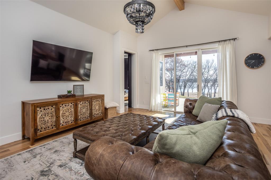 Moss Lake Estate - Residential