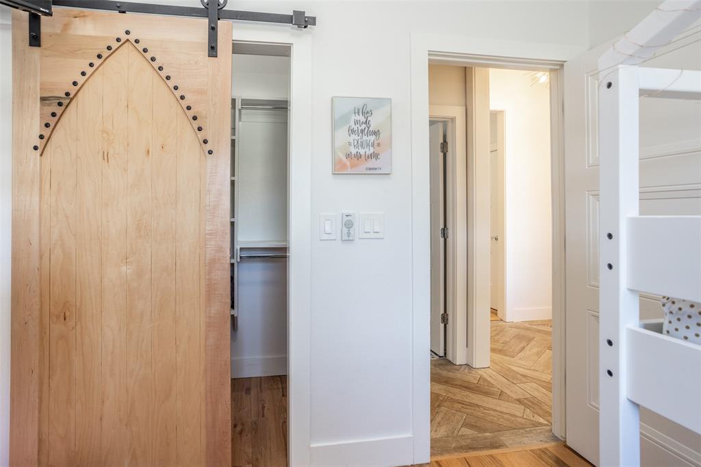 Moss Lake Estate - Residential