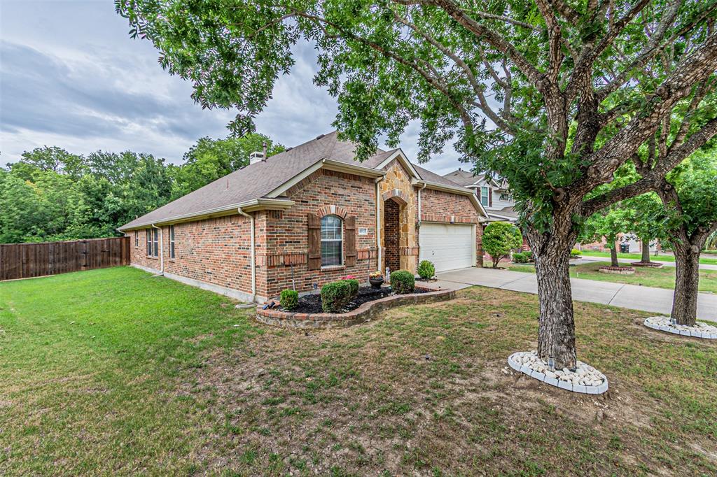 4913 Kingfisher Lane