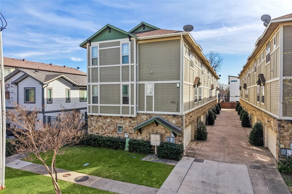 5916 Hudson Street 8