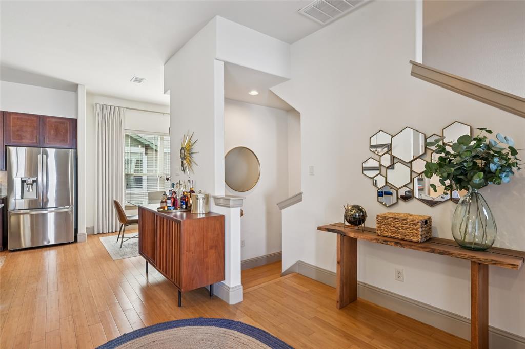 5916 Hudson Condo - Residential