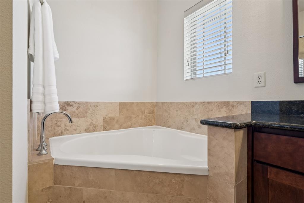 5916 Hudson Condo - Residential