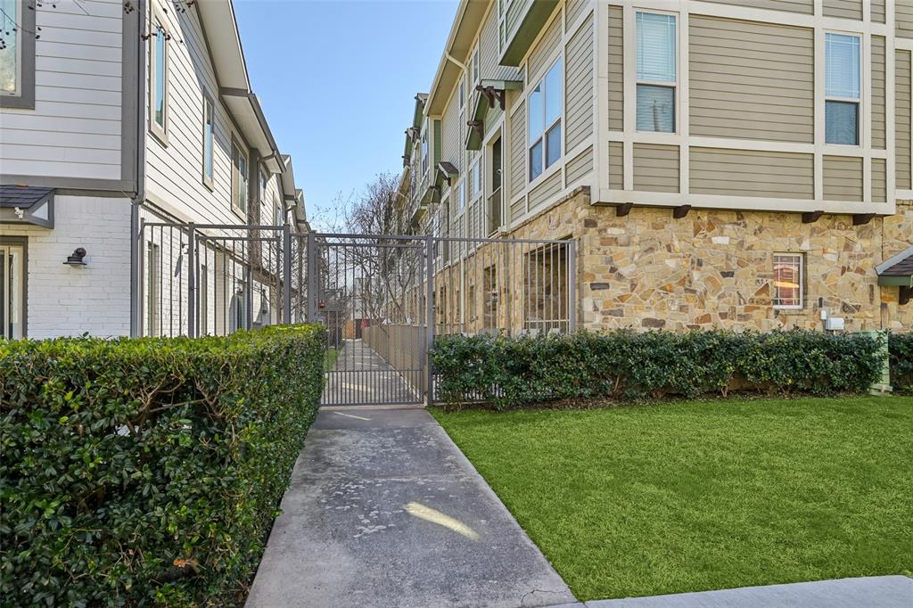 5916 Hudson Condo - Residential