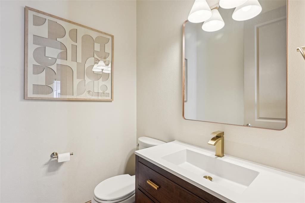 5916 Hudson Condo - Residential