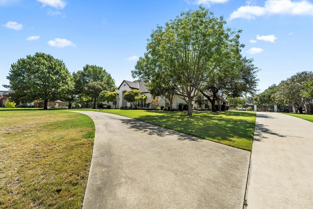 205 Carriage Hill Lane