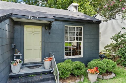 Tiny photo for 3915 Maryland Avenue, Shreveport, LA 71106 (MLS # 21336402)