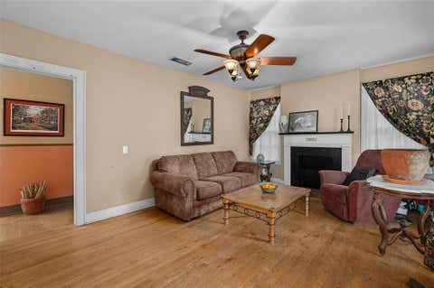 Tiny photo for 3915 Maryland Avenue, Shreveport, LA 71106 (MLS # 21336402)
