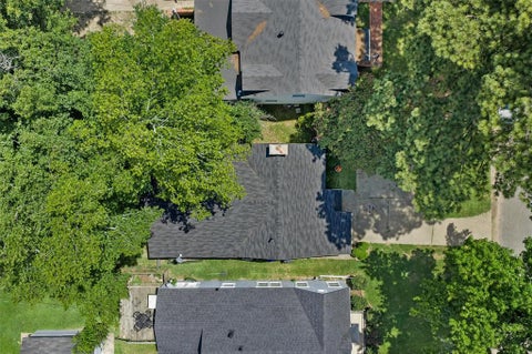 Tiny photo for 3915 Maryland Avenue, Shreveport, LA 71106 (MLS # 21336402)