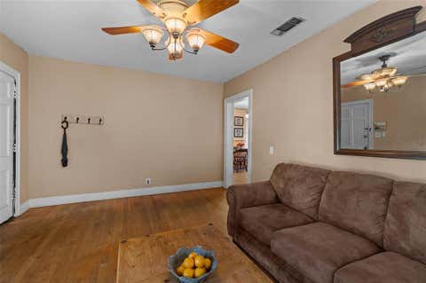 Tiny photo for 3915 Maryland Avenue, Shreveport, LA 71106 (MLS # 21336402)