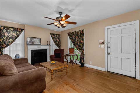 Tiny photo for 3915 Maryland Avenue, Shreveport, LA 71106 (MLS # 21336402)
