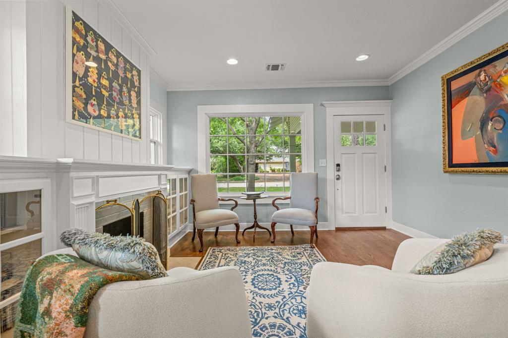 4621 Lafayette Avenue