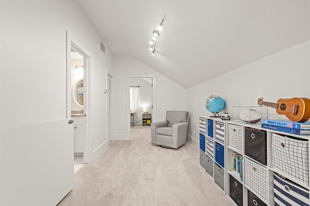 Chamberlain Arlington Heights 1st - Residential