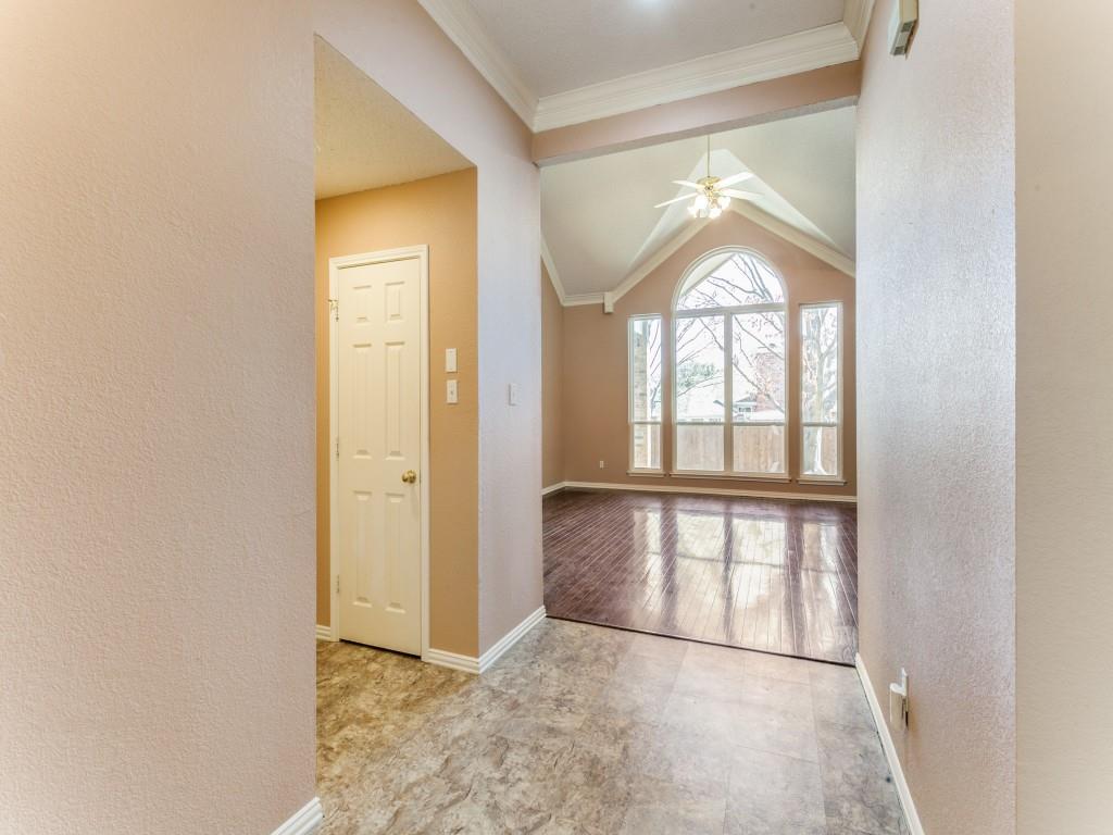 2100 Golden Arrow Drive