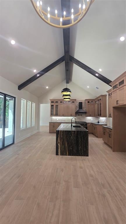 521 Glenwick Drive