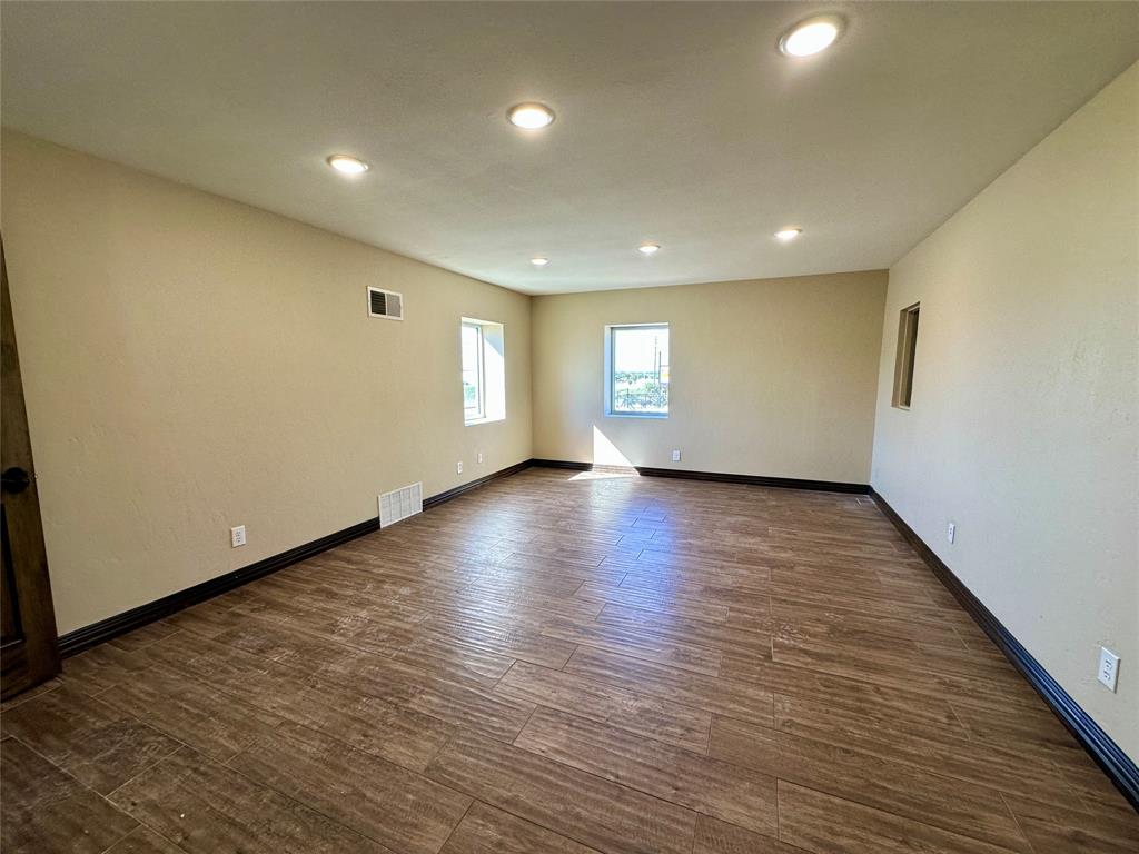 ABST 685 TR 5A A J PATTON - Commercial Sale