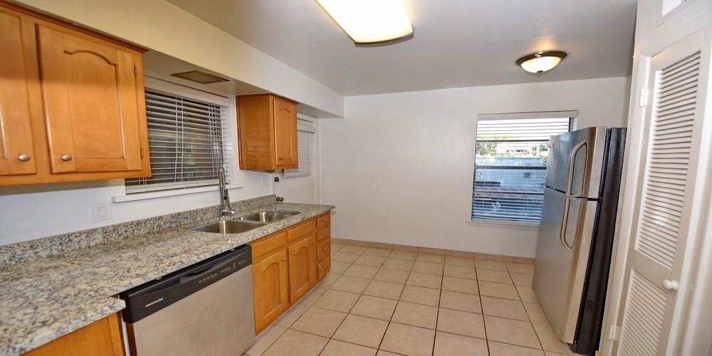 4818 Cole Avenue 205