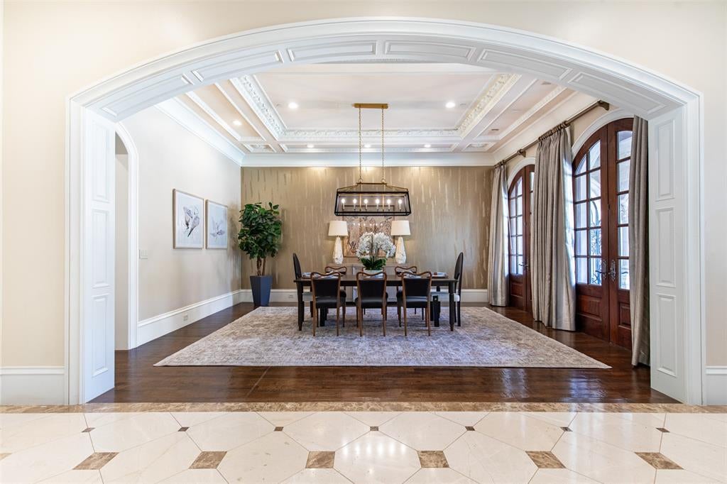 2933 Belclaire Drive