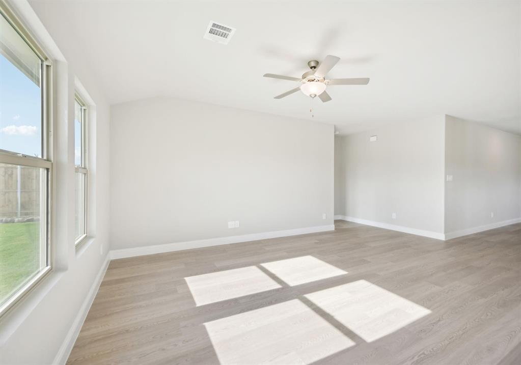 McKinney, Texas 75071, United States, 4 Bedrooms Bedrooms, ,3 BathroomsBathrooms,Residential,Active,164116