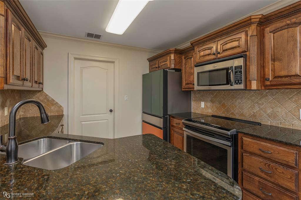 Haughton, Louisiana 71037, United States, 3 Bedrooms Bedrooms, ,2 BathroomsBathrooms,Residential,Active,94721